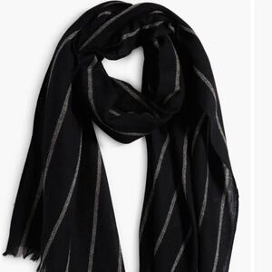 Nordstrom stripe cashmere scarf NWT black and beige stripe
